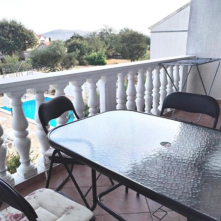 Apartments"Nika" With Private Pool Galovac  Kültér fotó
