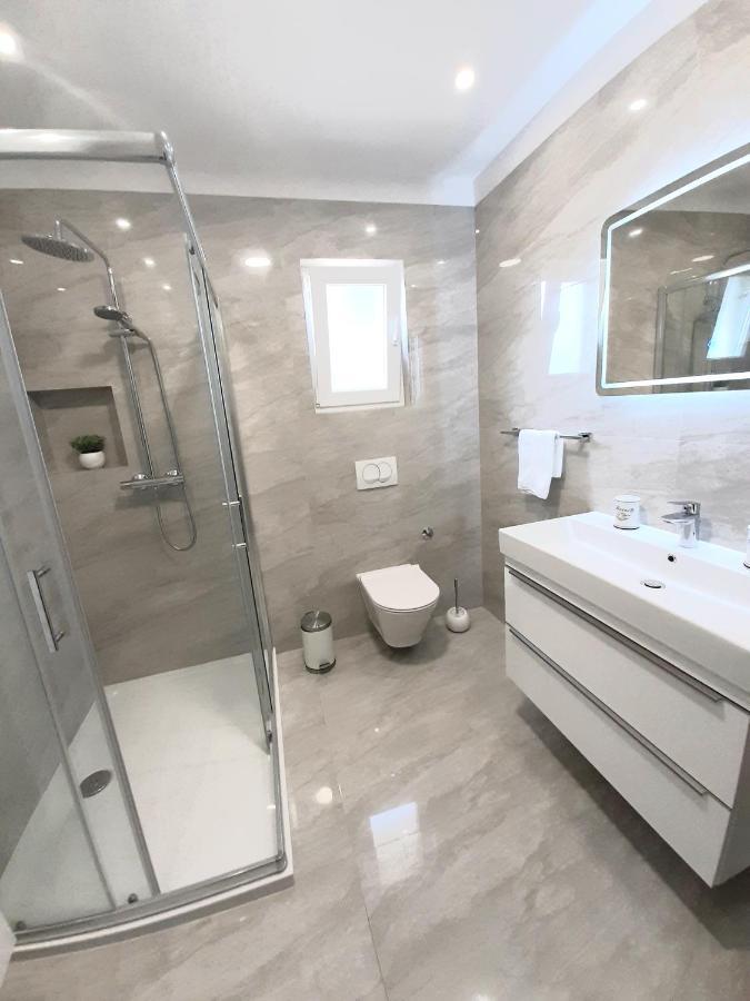 Apartments"Nika" With Private Pool Galovac  Kültér fotó