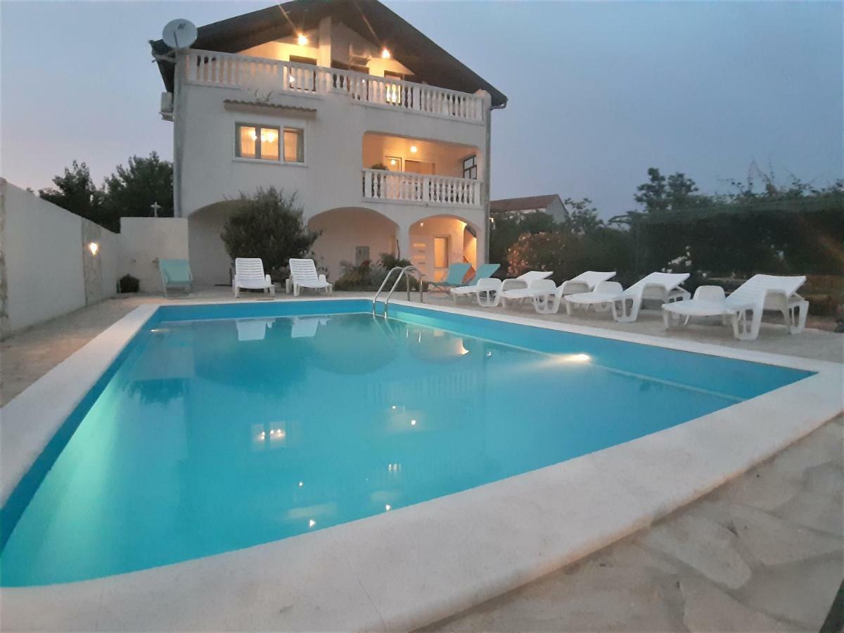 Apartments"Nika" With Private Pool Galovac  Kültér fotó