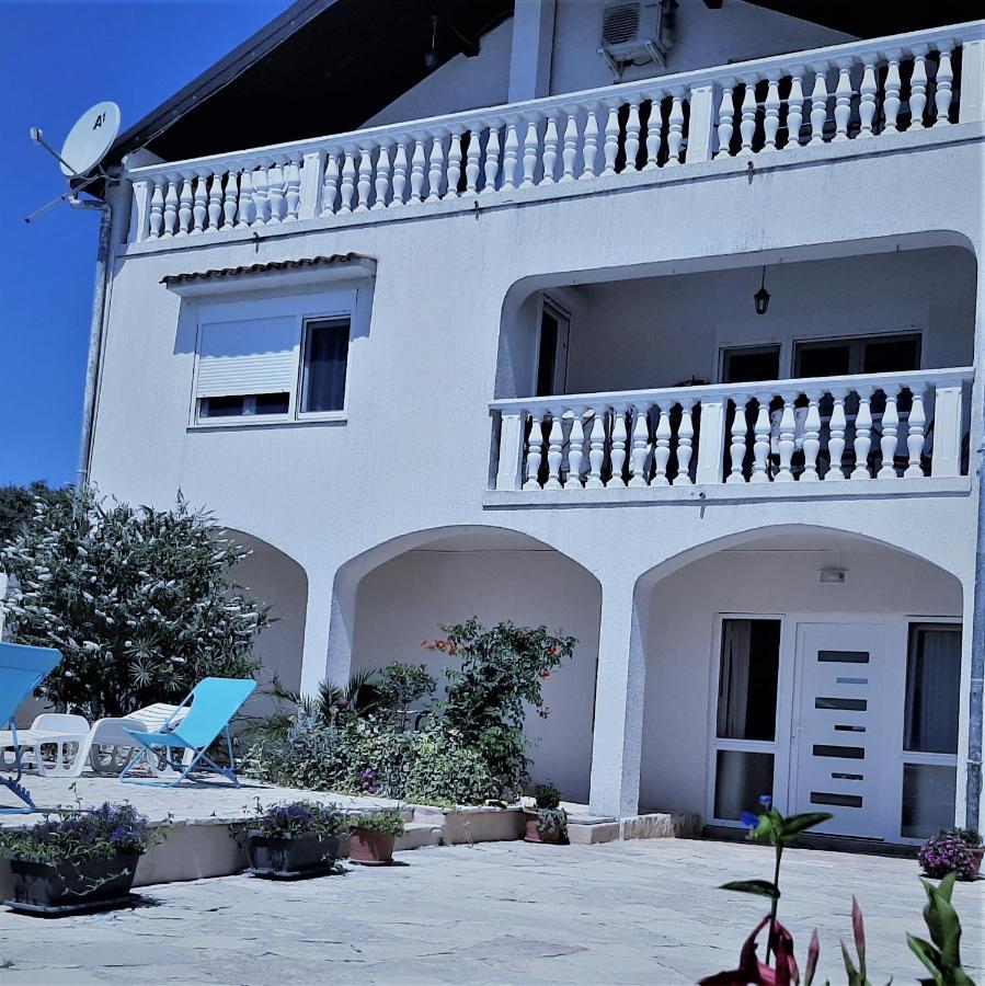 Apartments"Nika" With Private Pool Galovac  Kültér fotó