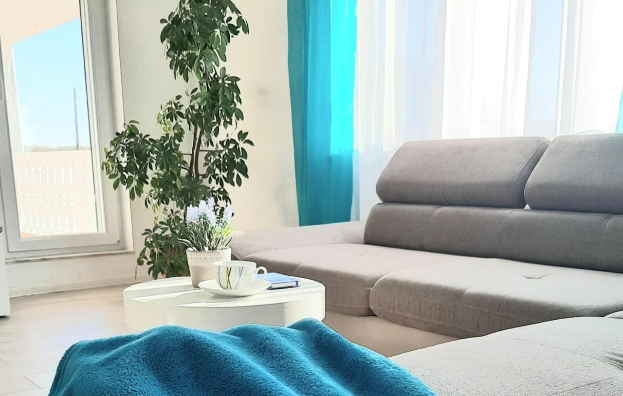 Apartments"Nika" With Private Pool Galovac  Kültér fotó